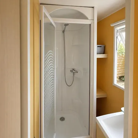 Le Romarin, Mobil-home Climatise Avec Vue Sur La 히에레